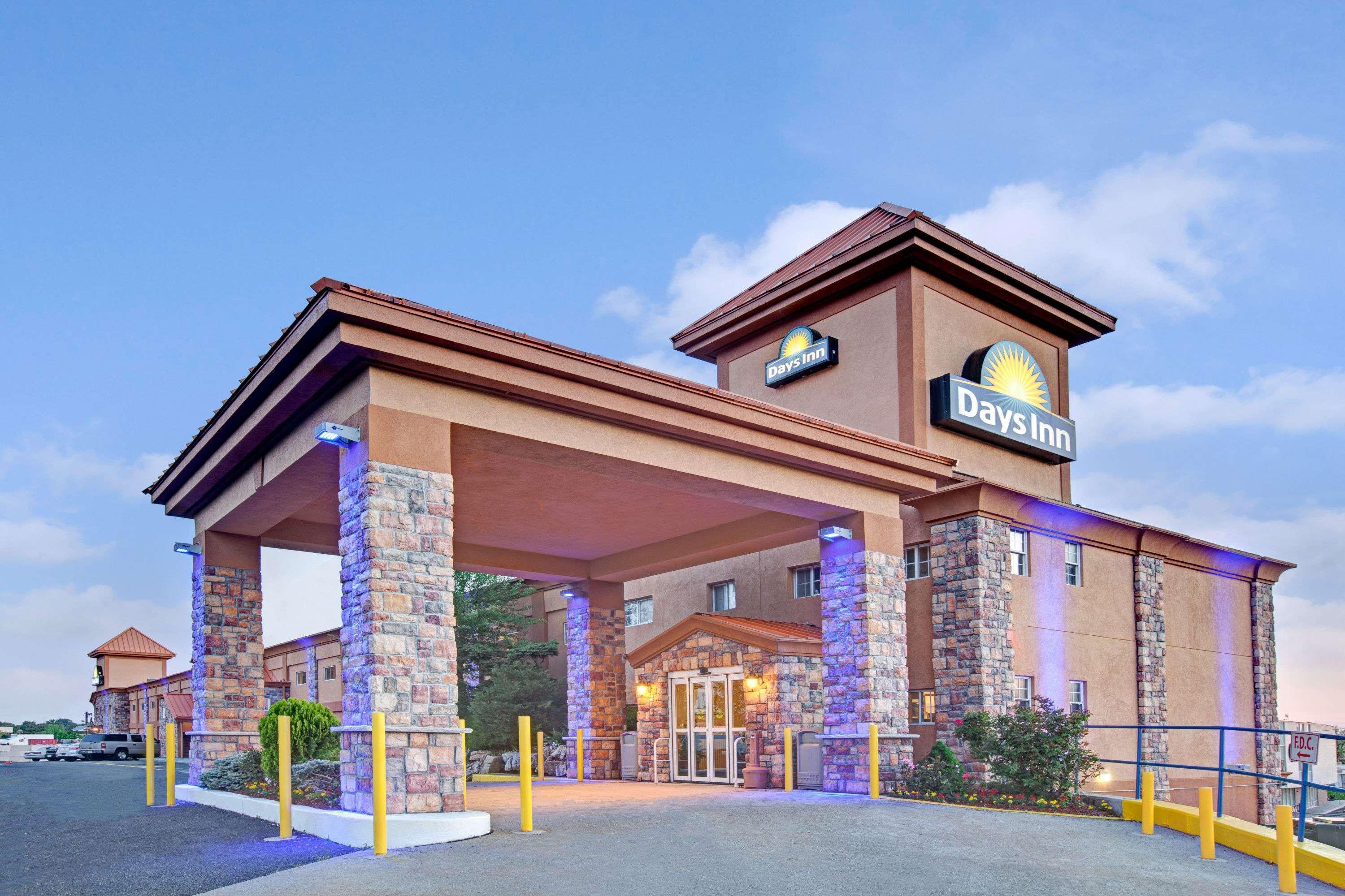 Days Inn By Wyndham Ridgefield Nj Екстер'єр фото